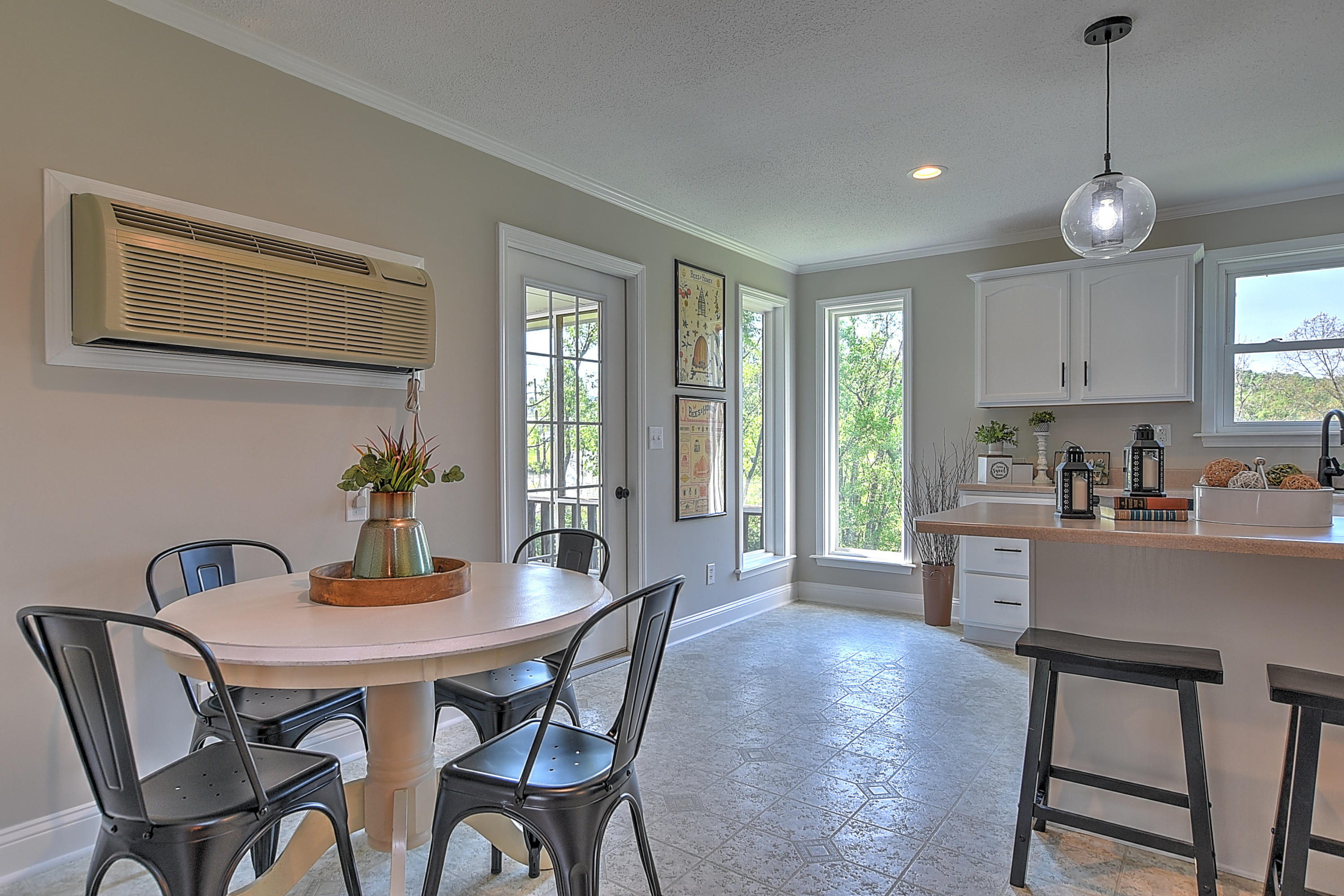 107 Raintree Circle Bristol, VA 24201 - Photo 15 of 52 107 Raintree-24