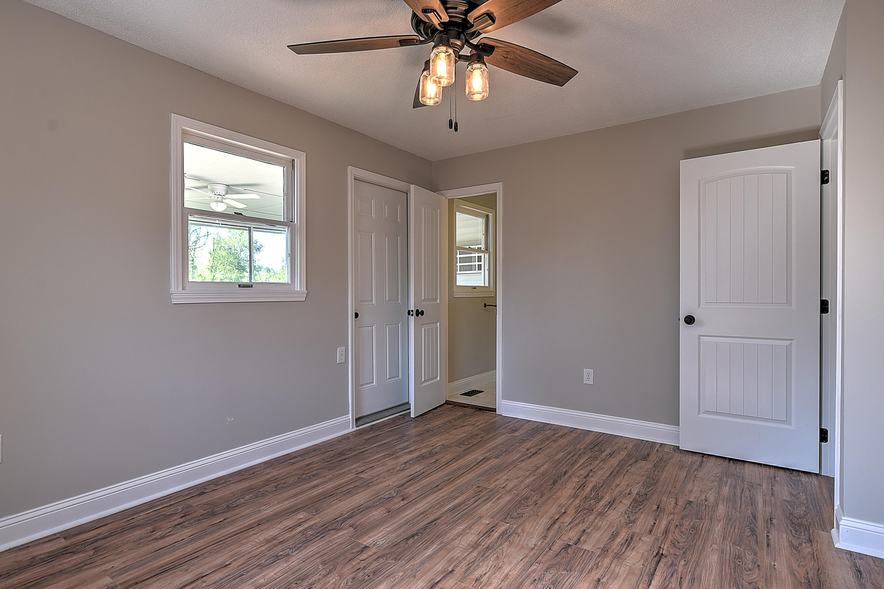 107 Raintree Circle Bristol, VA 24201 - Photo 32 of 52 107 Raintree-17