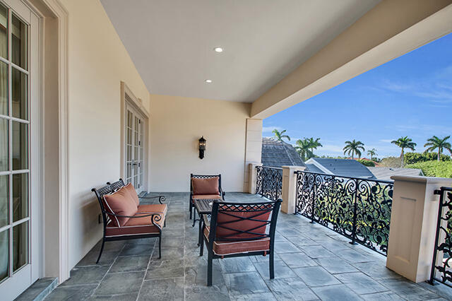 17791 Saxony Court Boca Raton, FL 33496 - Photo 25 of 41 a outdoor living space with furniture