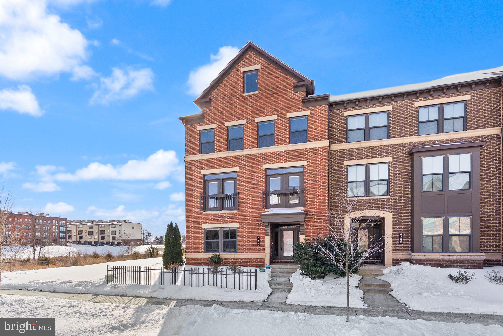 43497 Charitable Street Ashburn, VA 20148 - Photo 2 of 64