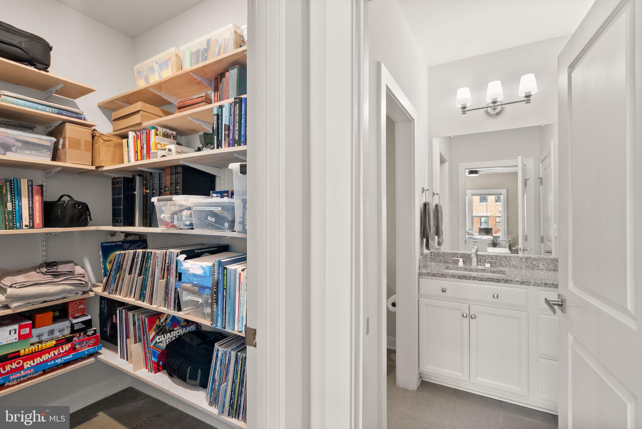 43497 Charitable Street Ashburn, VA 20148 - Photo 8 of 64