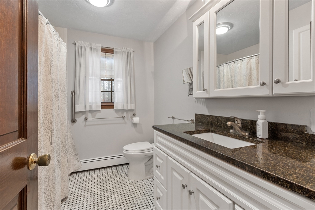 9 Old Princeton Rd Cut-off Hubbardston, MA 01452 - Photo 17 of 42