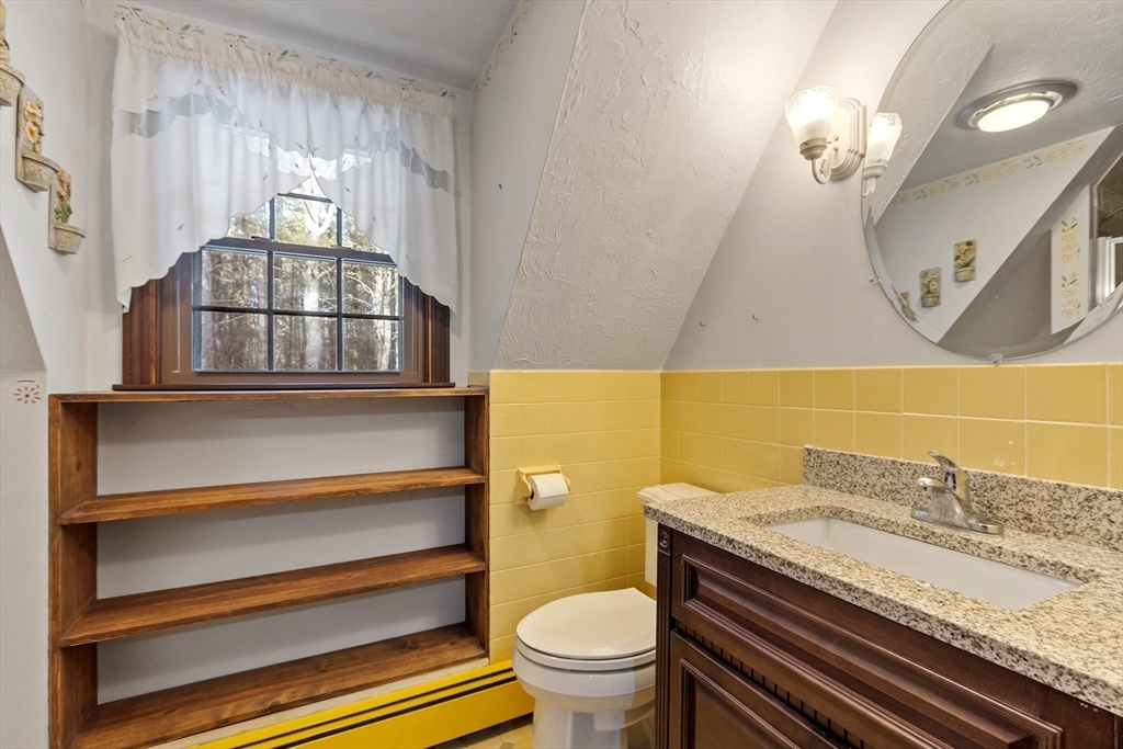 9 Old Princeton Rd Cut-off Hubbardston, MA 01452 - Photo 26 of 42