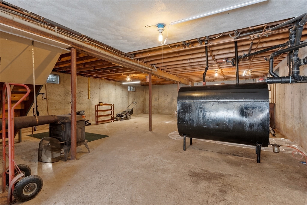 9 Old Princeton Rd Cut-off Hubbardston, MA 01452 - Photo 34 of 42