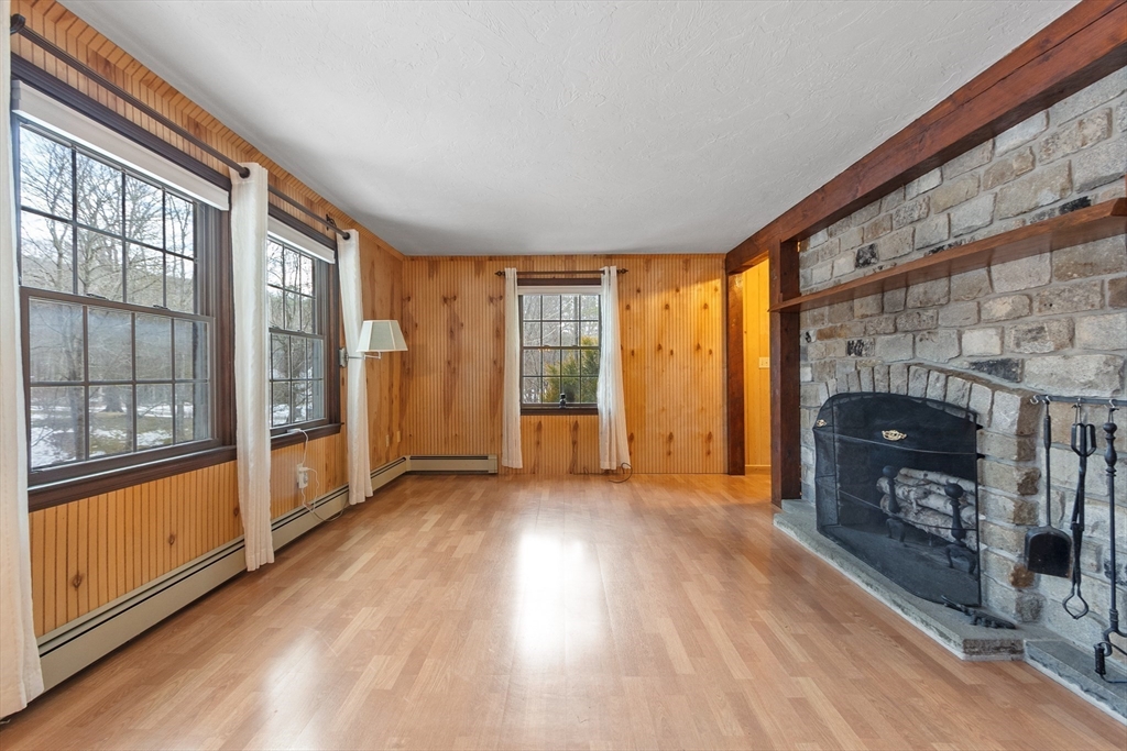 9 Old Princeton Rd Cut-off Hubbardston, MA 01452 - Photo 6 of 42