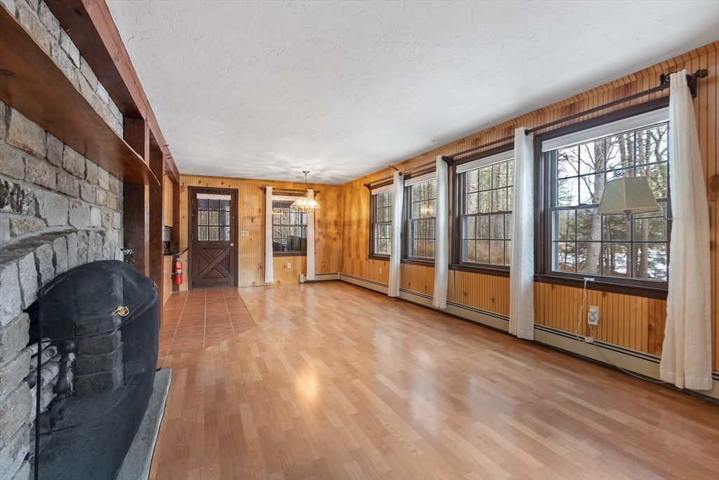 9 Old Princeton Rd Cut-off Hubbardston, MA 01452 - Photo 7 of 42