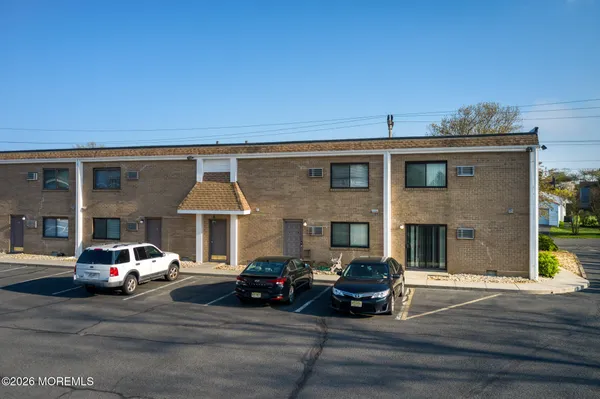 a car parked in front of a building