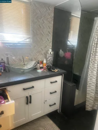 $900,000 | 1161 64th Street, Oakland, CA 94608