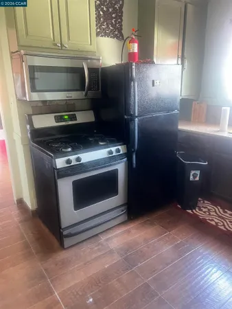 $900,000 | 1161 64th Street, Oakland, CA 94608