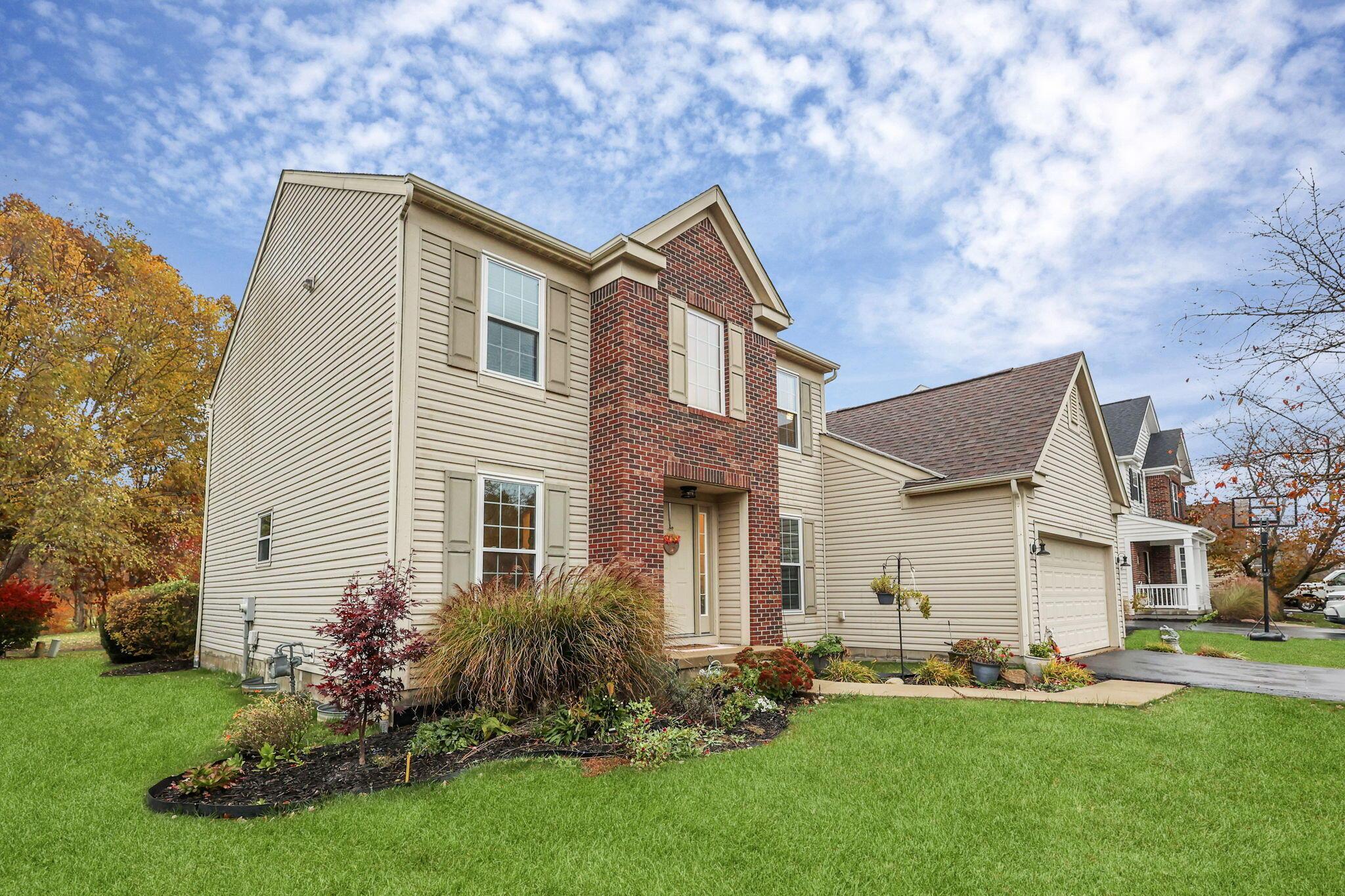 389 Inverness Avenue Delaware, OH 43015 - Photo 3 of 62 3-web-or-mls-G02A4829