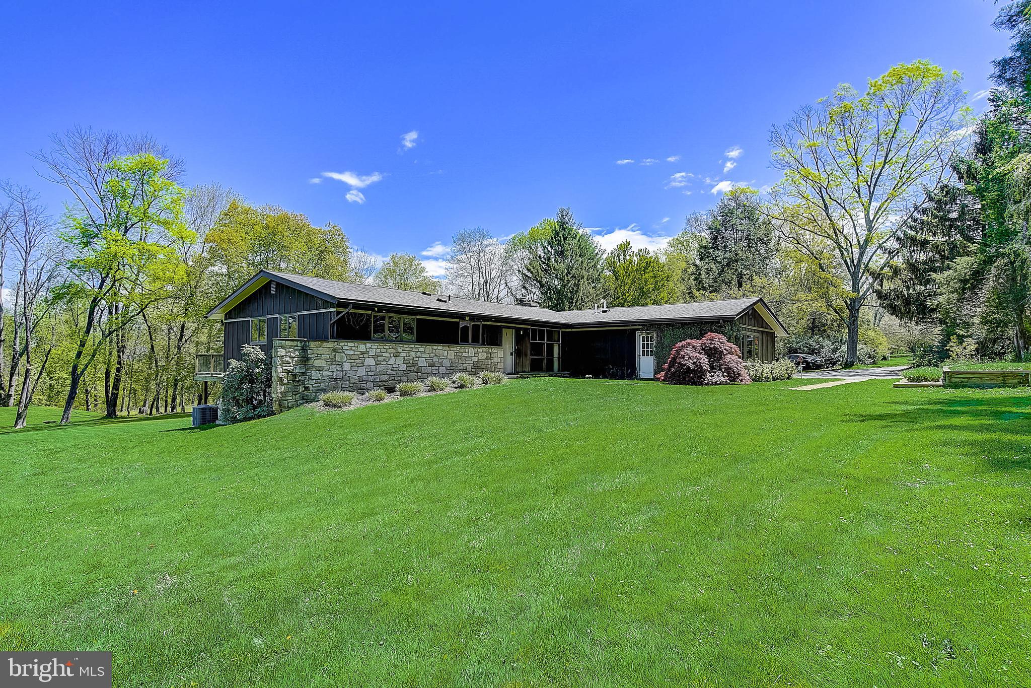 1745 Hillside Road Southampton, PA 18966 - Photo 1 of 68 Gallery Image 1