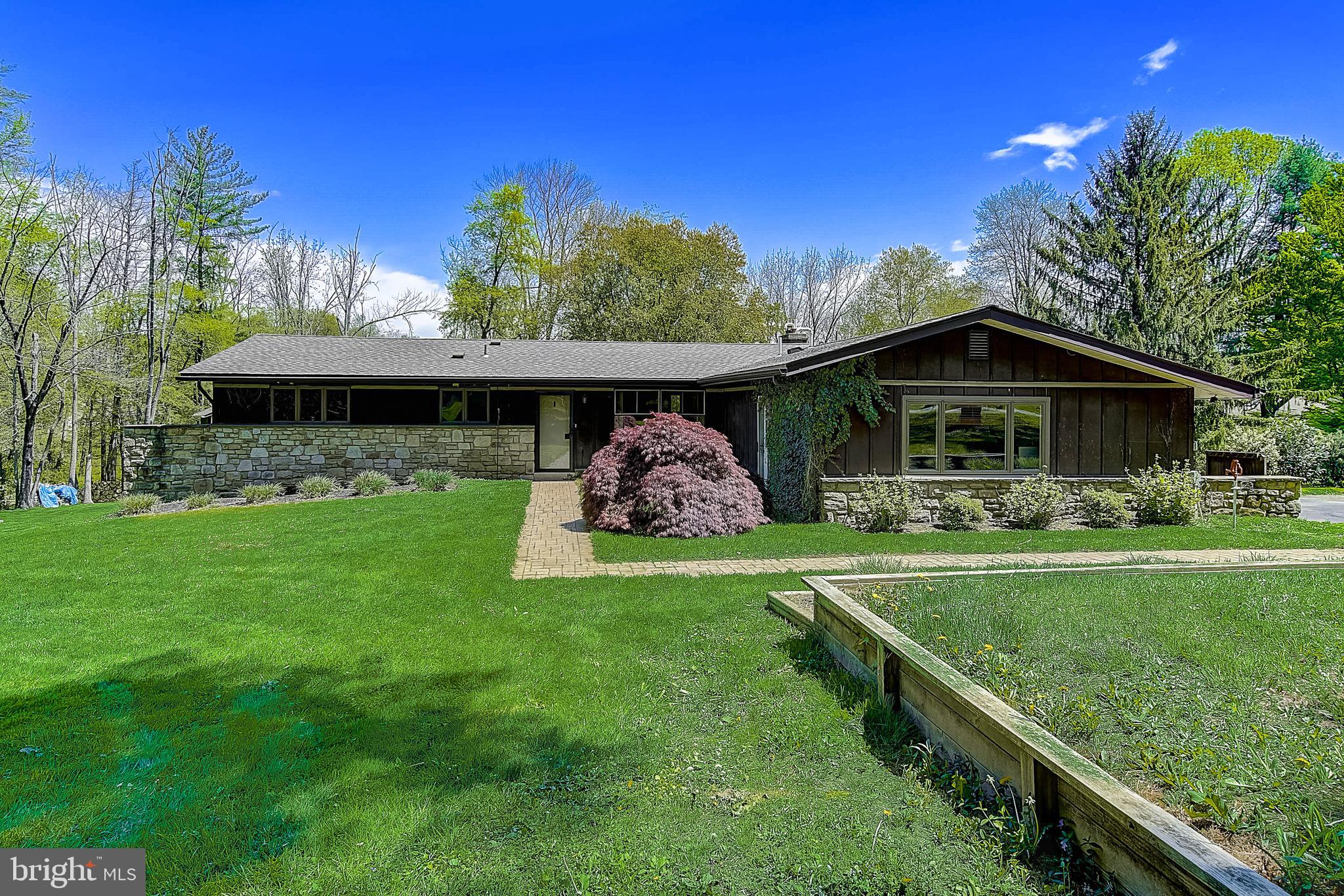 1745 Hillside Road Southampton, PA 18966 - Photo 2 of 68 Gallery Image 2