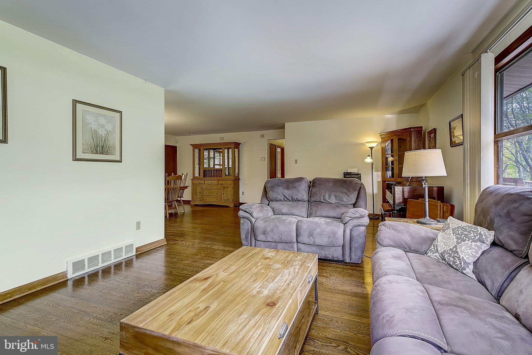1745 Hillside Road Southampton, PA 18966 - Photo 7 of 68 Gallery Image 7