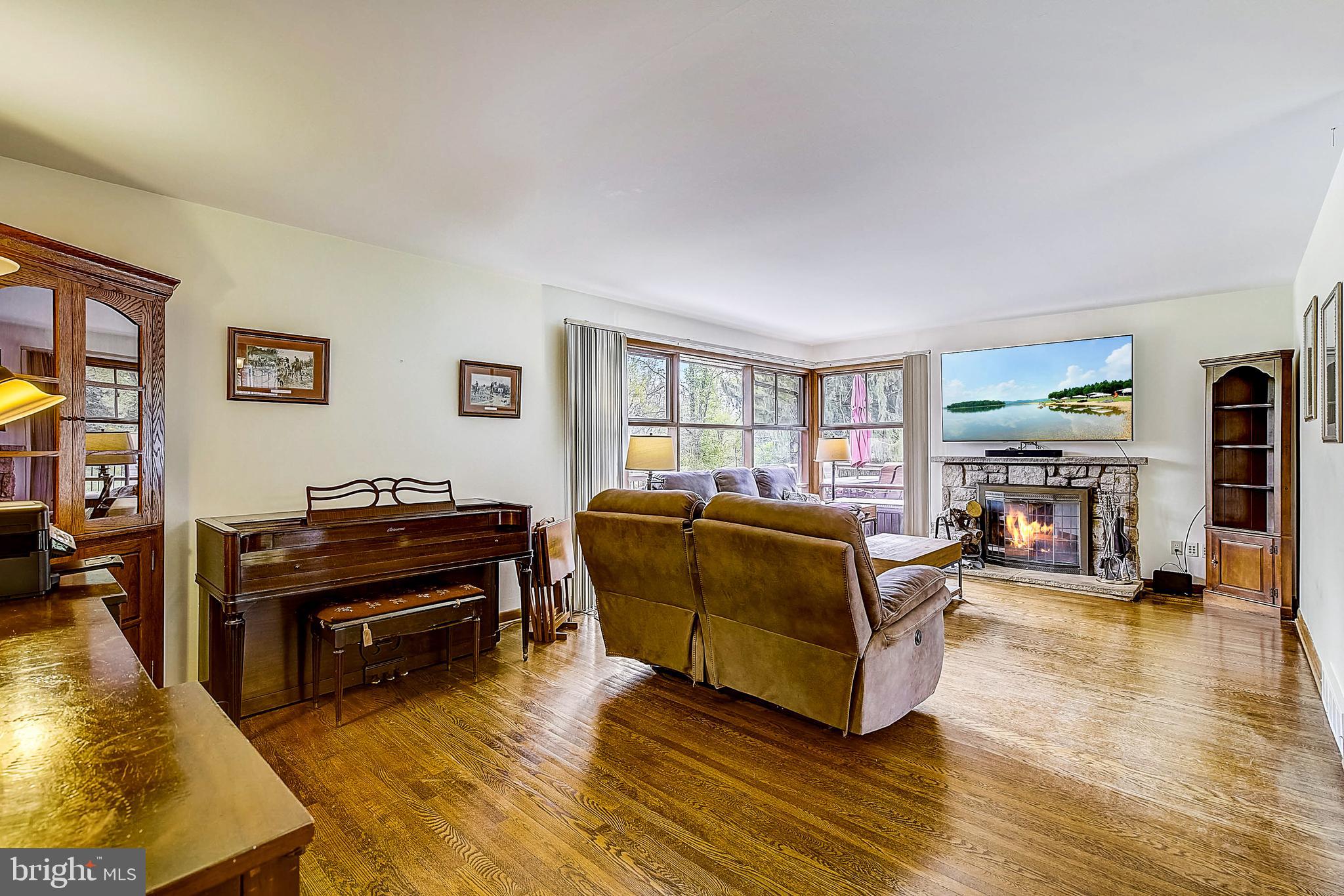 1745 Hillside Road Southampton, PA 18966 - Photo 8 of 68 Gallery Image 8