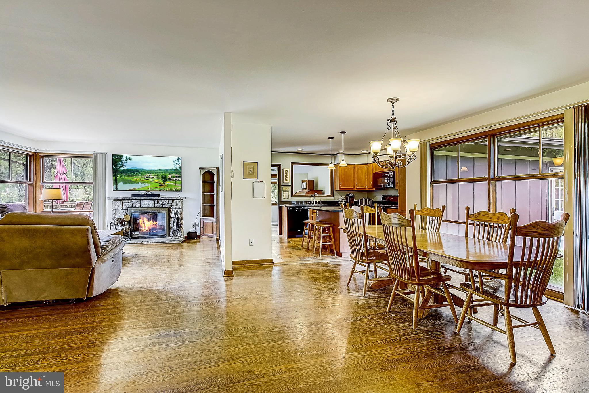 1745 Hillside Road Southampton, PA 18966 - Photo 9 of 68 Gallery Image 9