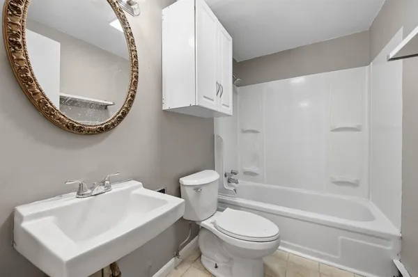$1,300 | 129 South Clay Street, Zelienople, PA 16063