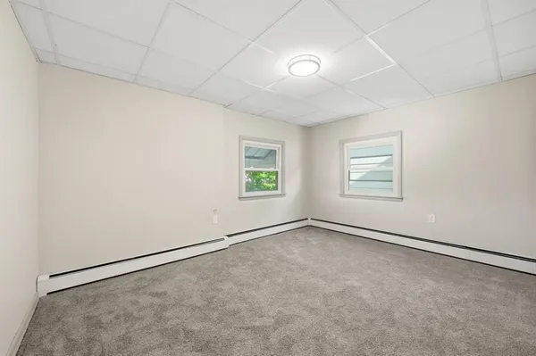$1,300 | 129 South Clay Street, Zelienople, PA 16063