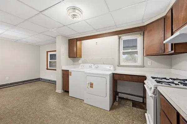 $1,300 | 129 South Clay Street, Zelienople, PA 16063