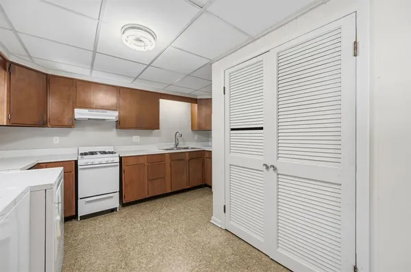 $1,300 | 129 South Clay Street, Zelienople, PA 16063
