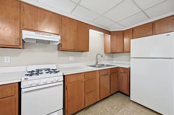 $1,300 | 129 South Clay Street, Zelienople, PA 16063