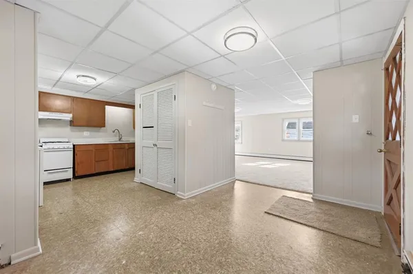 $1,300 | 129 South Clay Street, Zelienople, PA 16063