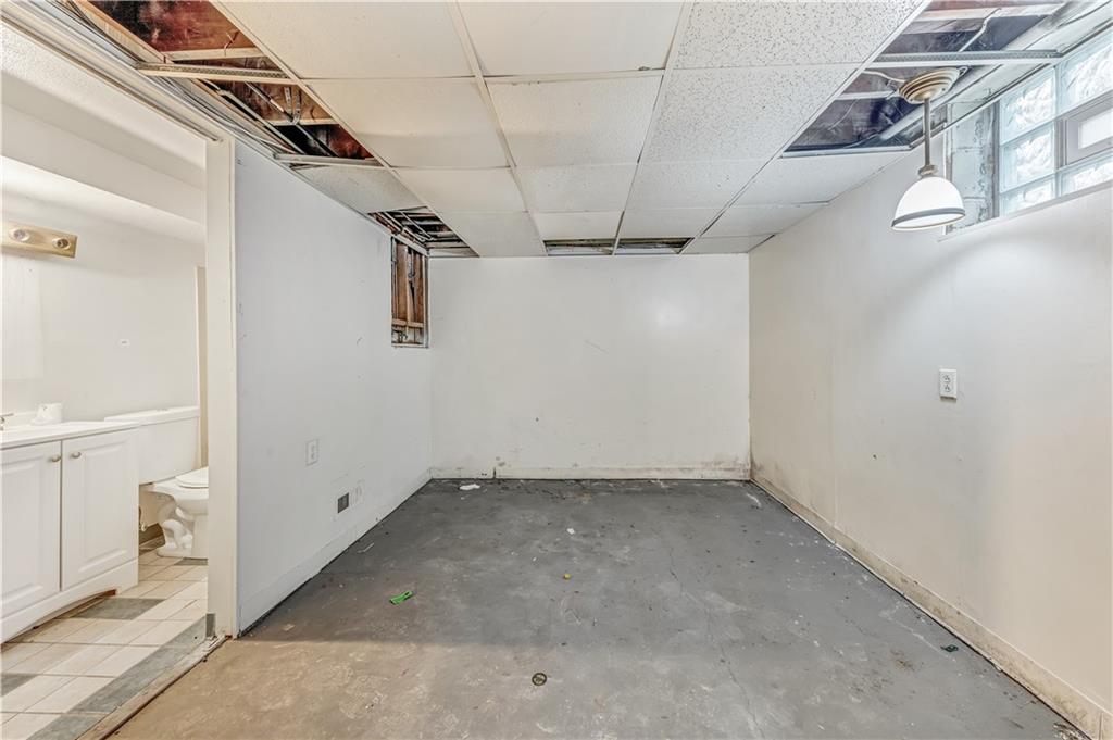 721 McCoy Road McKees Rocks, PA 15136 - Photo 24 of 25 Gallery Image 24