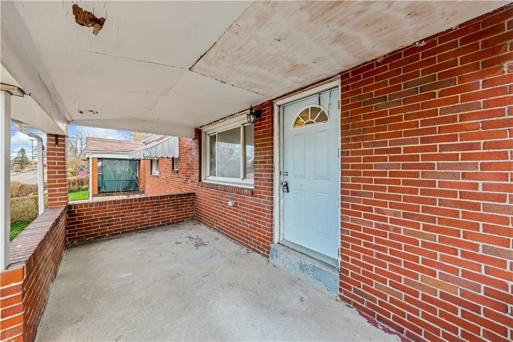 721 McCoy Road McKees Rocks, PA 15136 - Photo 3 of 25 Gallery Image 3