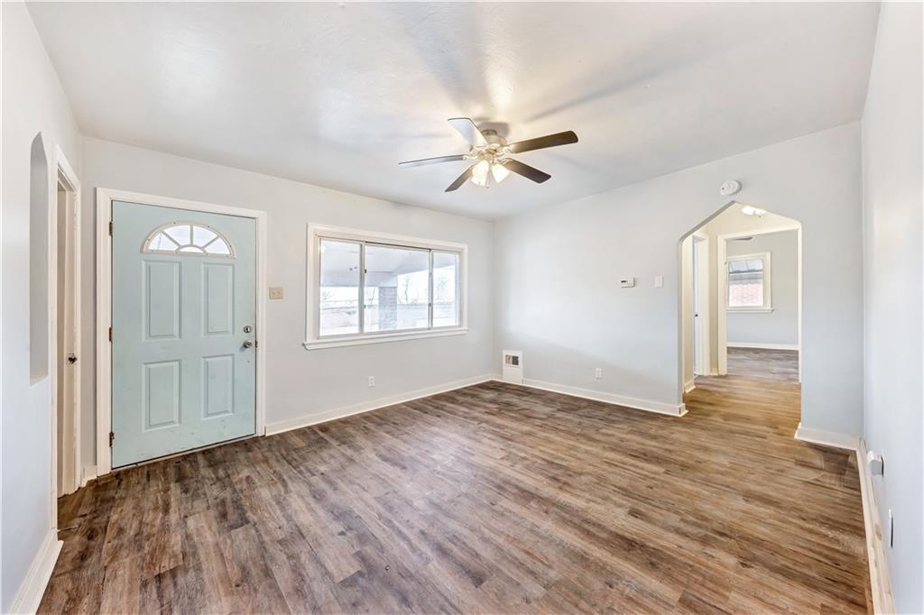 721 McCoy Road McKees Rocks, PA 15136 - Photo 4 of 25 Gallery Image 4