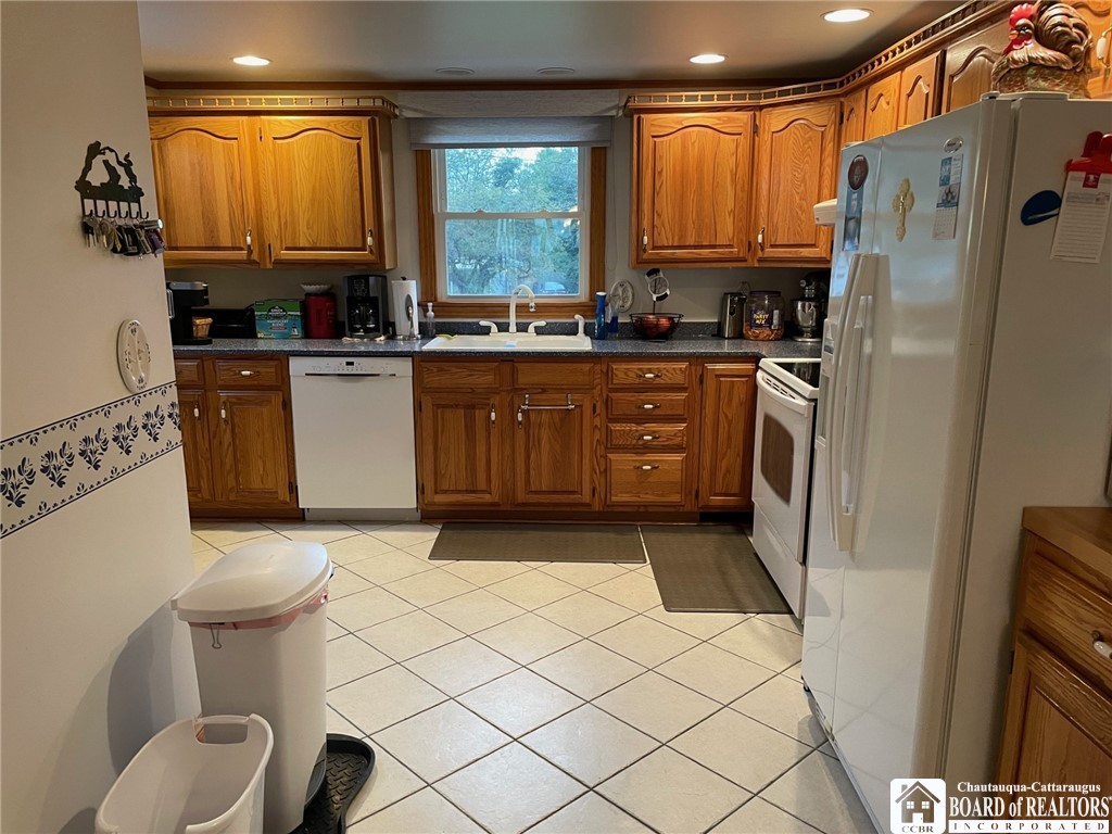 655 Prospect Avenue Olean City, NY 14760 - Photo 6 of 26