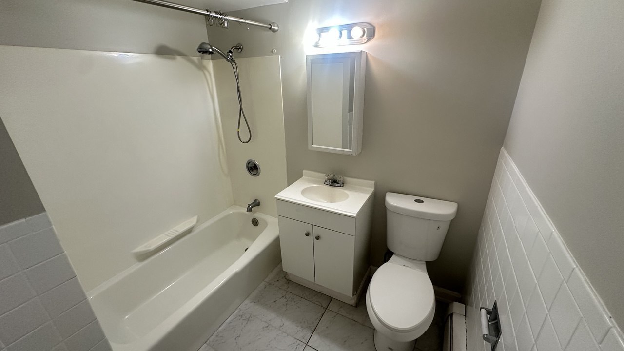 2802 North Rutherford Avenue, Unit 2S Chicago, IL 60634 - Photo 3 of 6