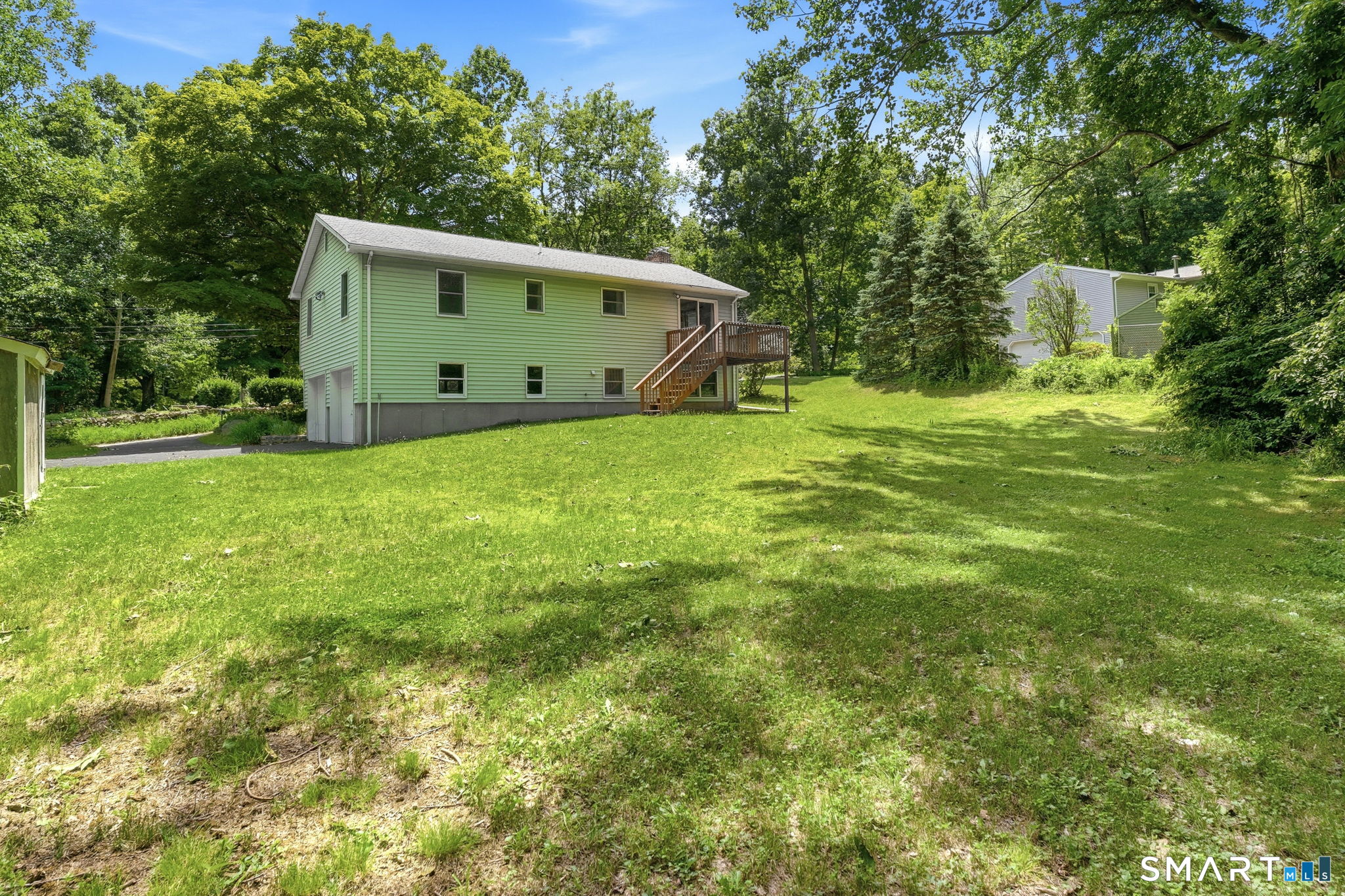 19 Holmes Road East Lyme, CT 06333 - Photo 4 of 39