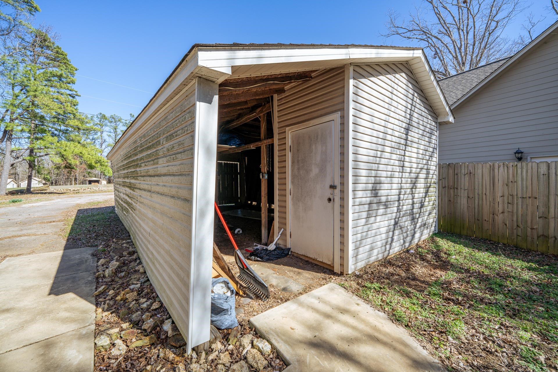 385 Salt Lane Savannah, TN 38372 - Photo 24 of 35