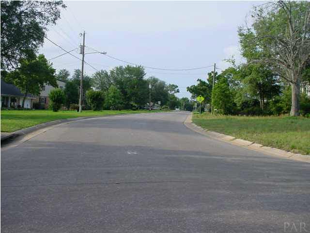 4100 McClellan Road Pensacola, FL 32503 - Photo 2 of 4