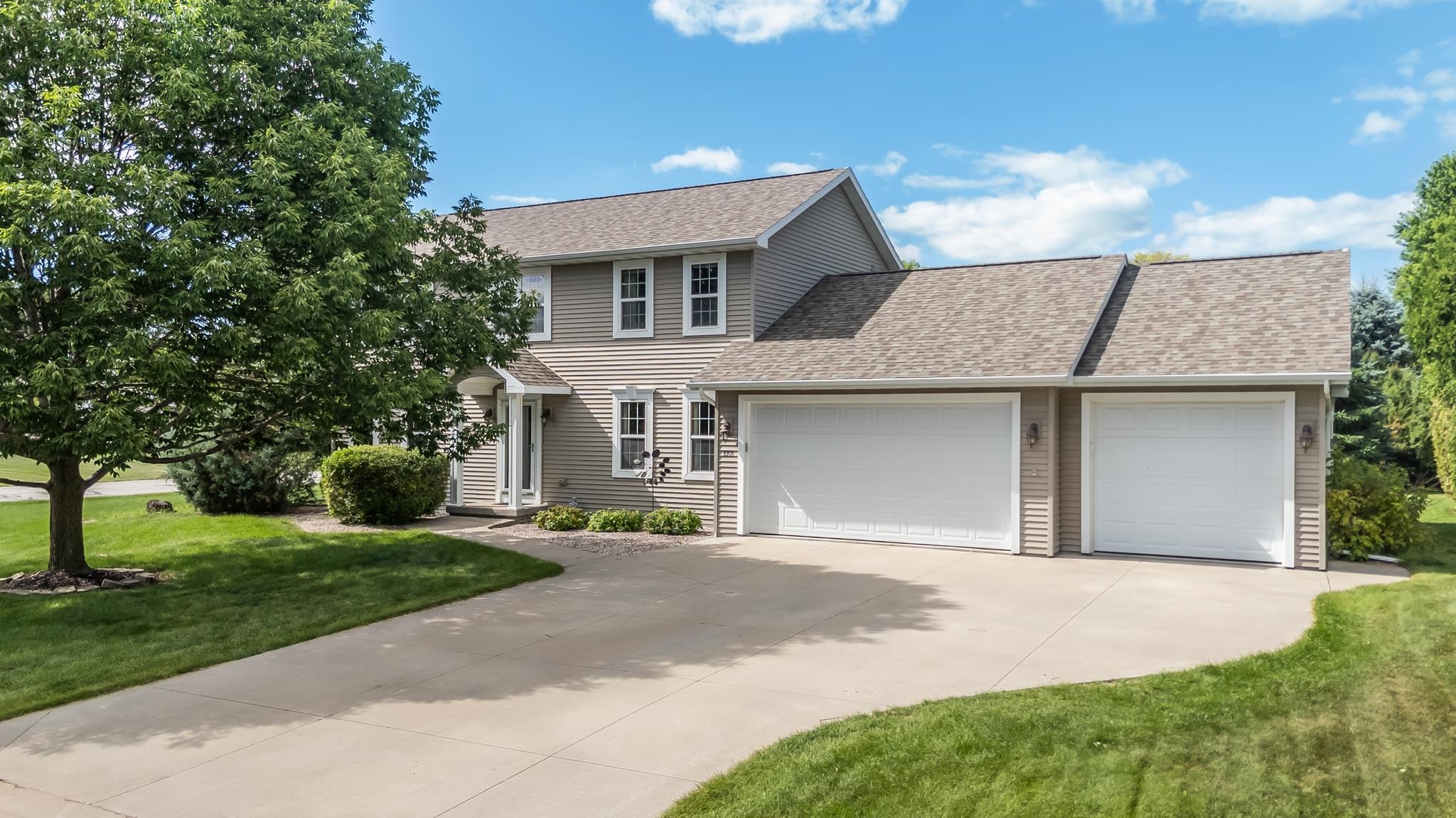 4303 North Bull Rush Drive Appleton, WI 54913 - Photo 1 of 1