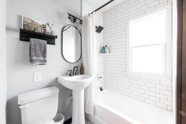 $400,000 | 4243 Minnehaha Avenue, Minneapolis, MN 55406