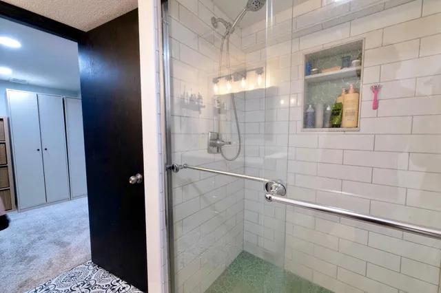 $400,000 | 4243 Minnehaha Avenue, Minneapolis, MN 55406