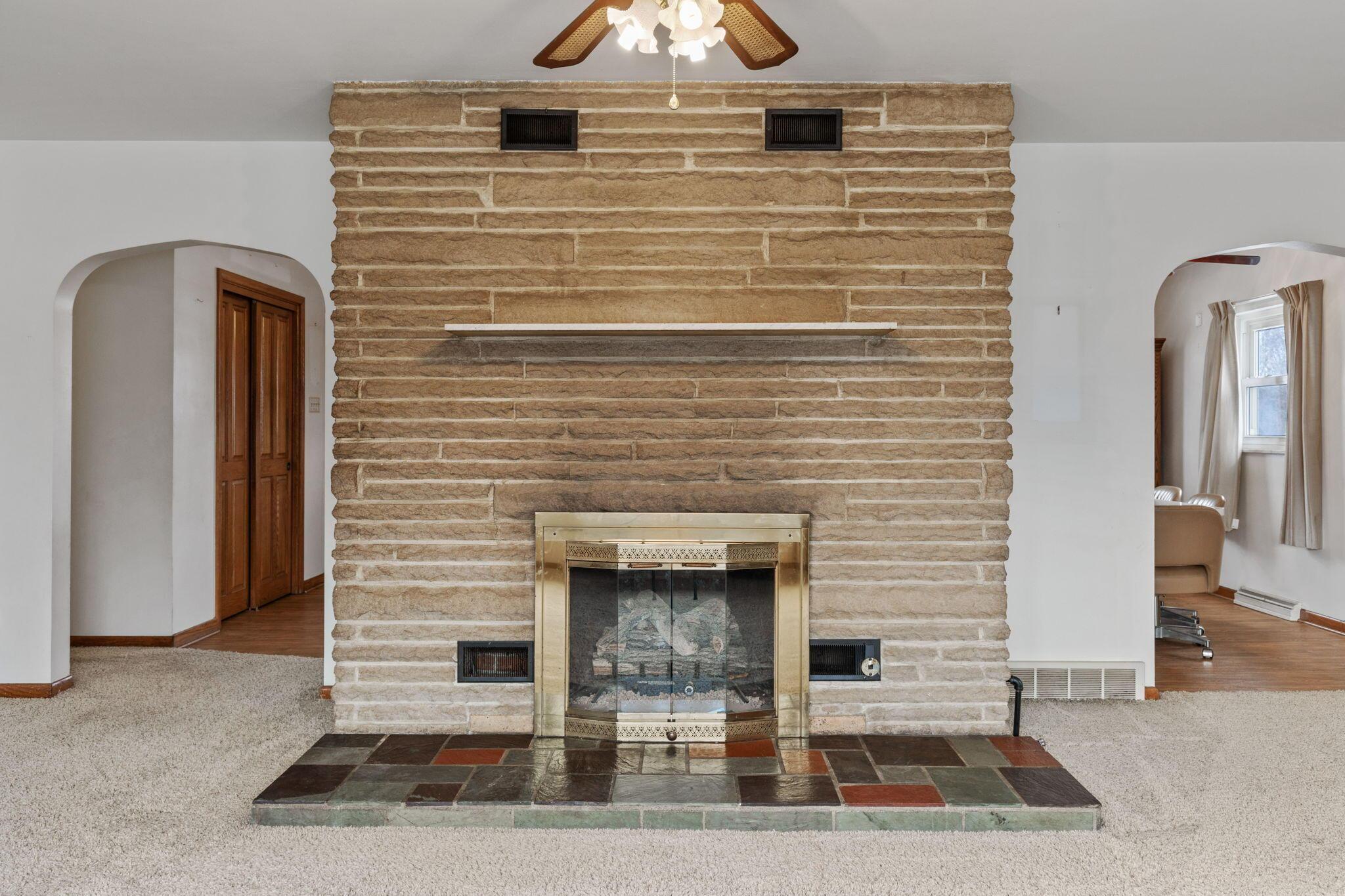 1322 Richter Road Columbus, OH 43223 - Photo 6 of 48 2025-3-3 1322 Richter Rd 037
