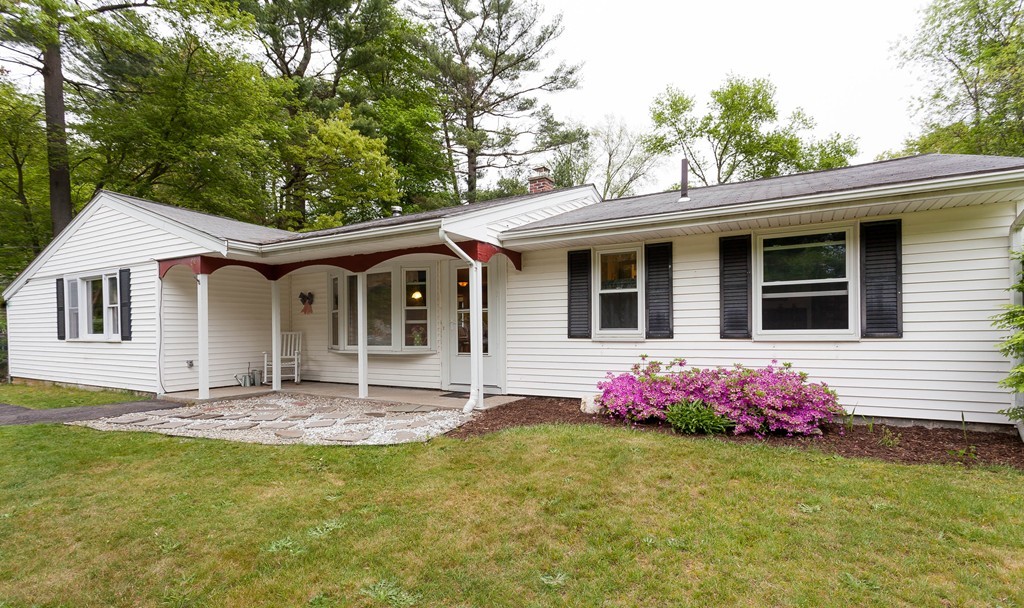 64 Sully Road Raynham, MA 02767 - Photo 3 of 22 Gallery Image 3