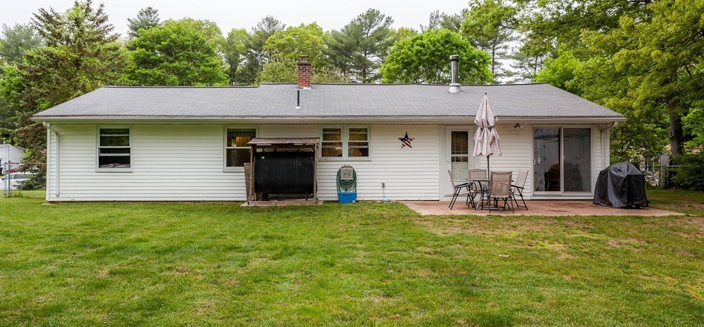 64 Sully Road Raynham, MA 02767 - Photo 5 of 22 Gallery Image 5
