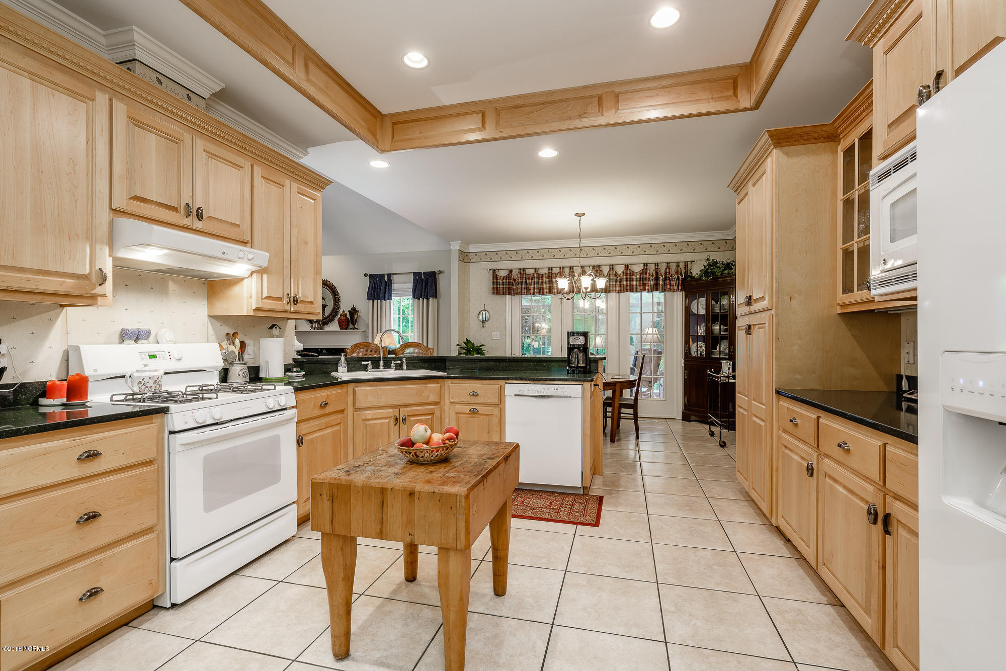 206 Emmen Road New Bern, NC 28562 - Photo 6 of 31 206 Emmen Road