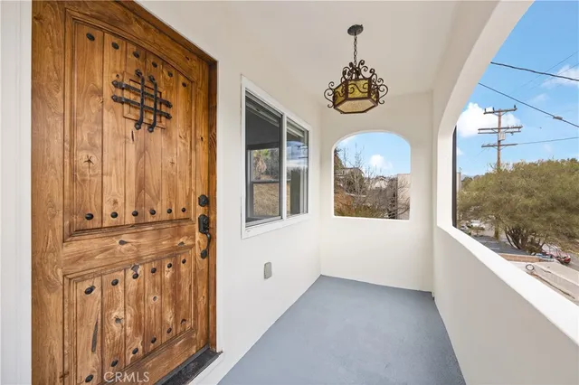 a view of a entryway door of the house