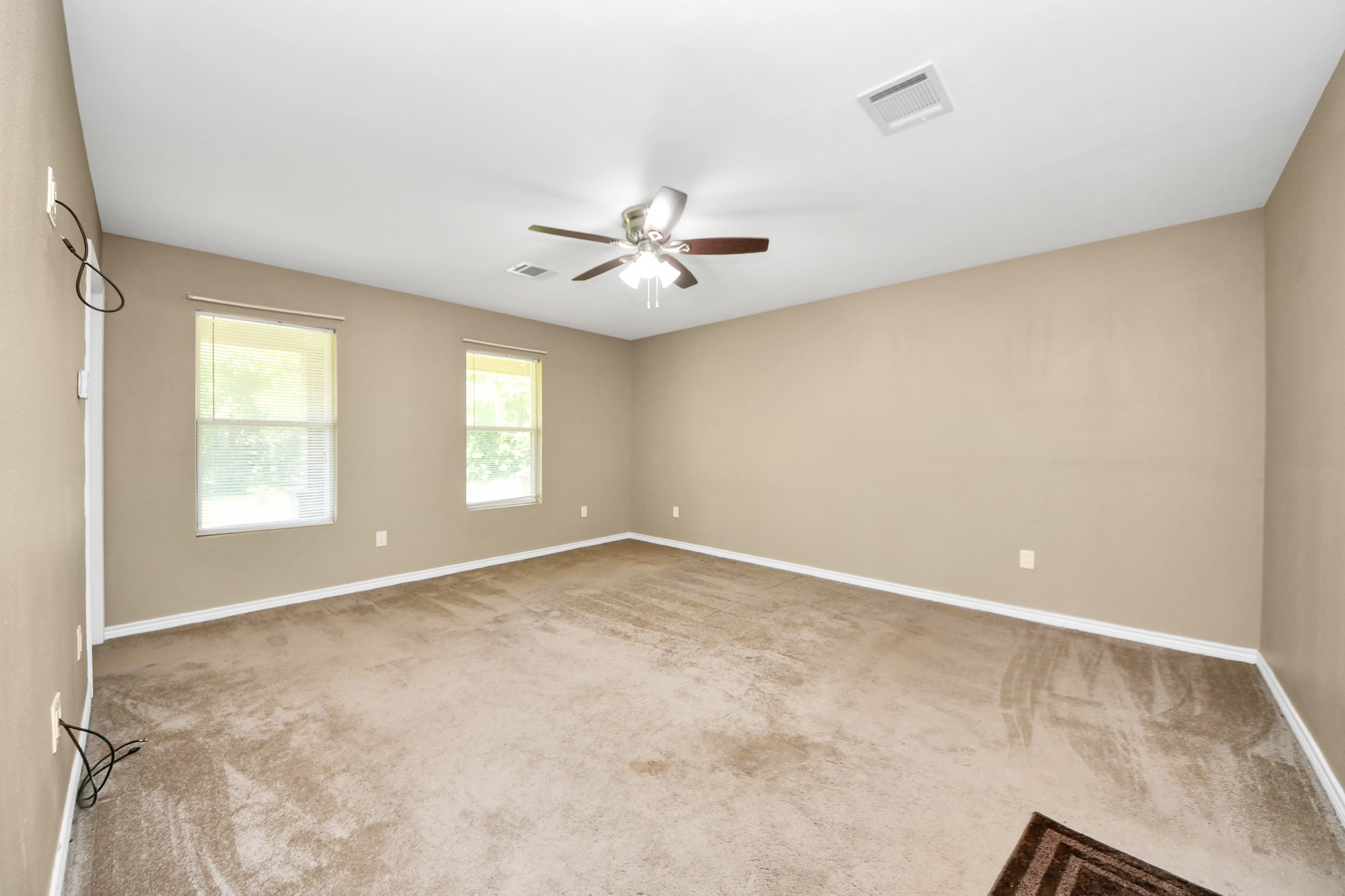 197 County Road 348 Cleveland, TX 77327 - Photo 16 of 48 Primary bedroom