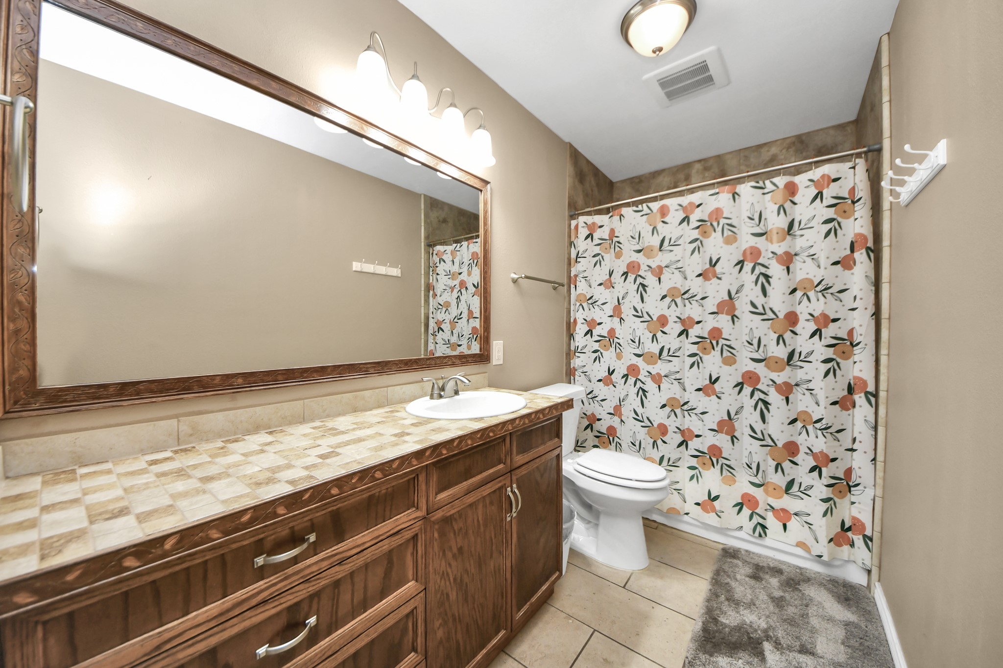 197 County Road 348 Cleveland, TX 77327 - Photo 23 of 48 Laundry Room