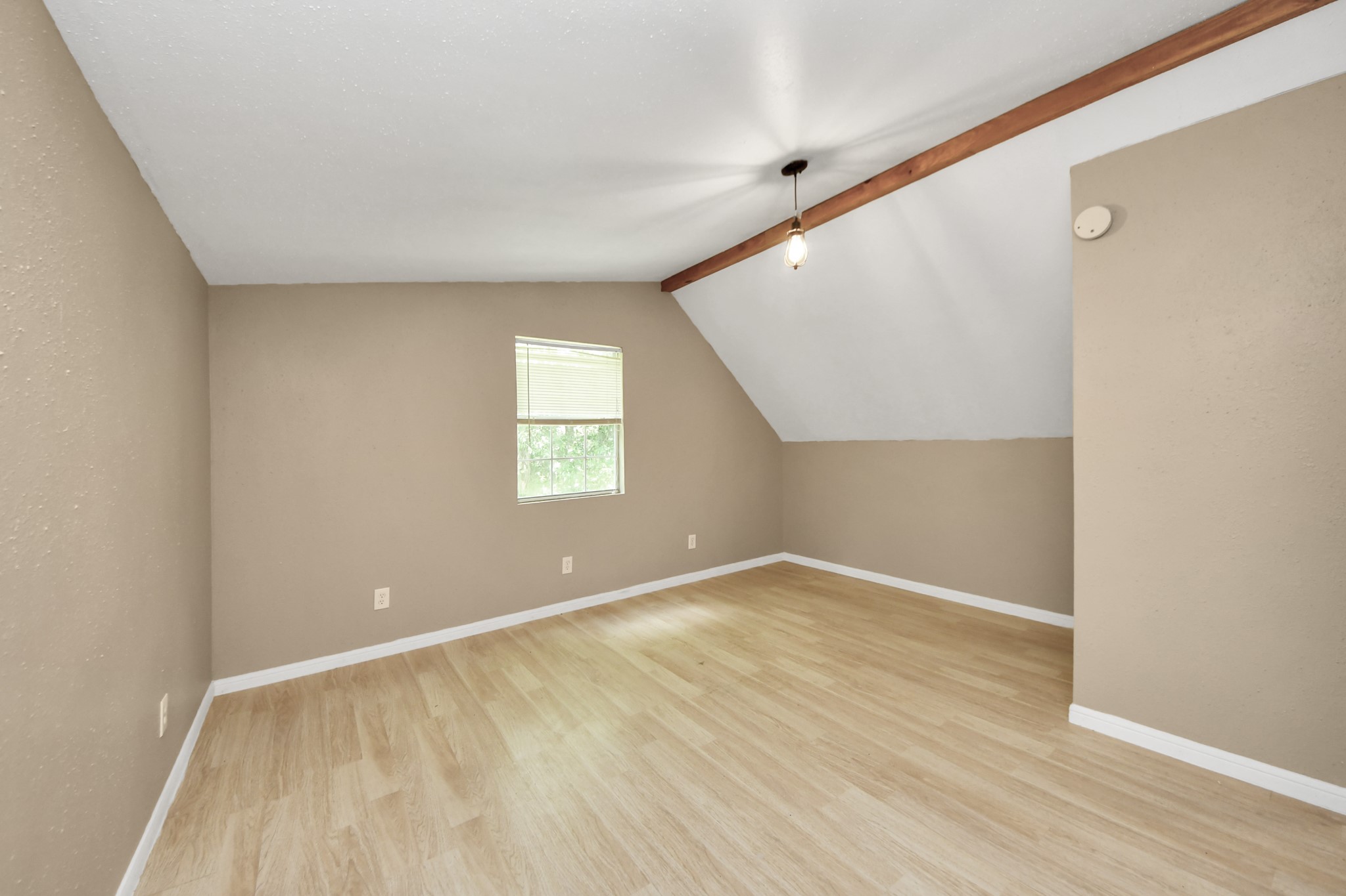 197 County Road 348 Cleveland, TX 77327 - Photo 40 of 48 Guest house bedroom 3