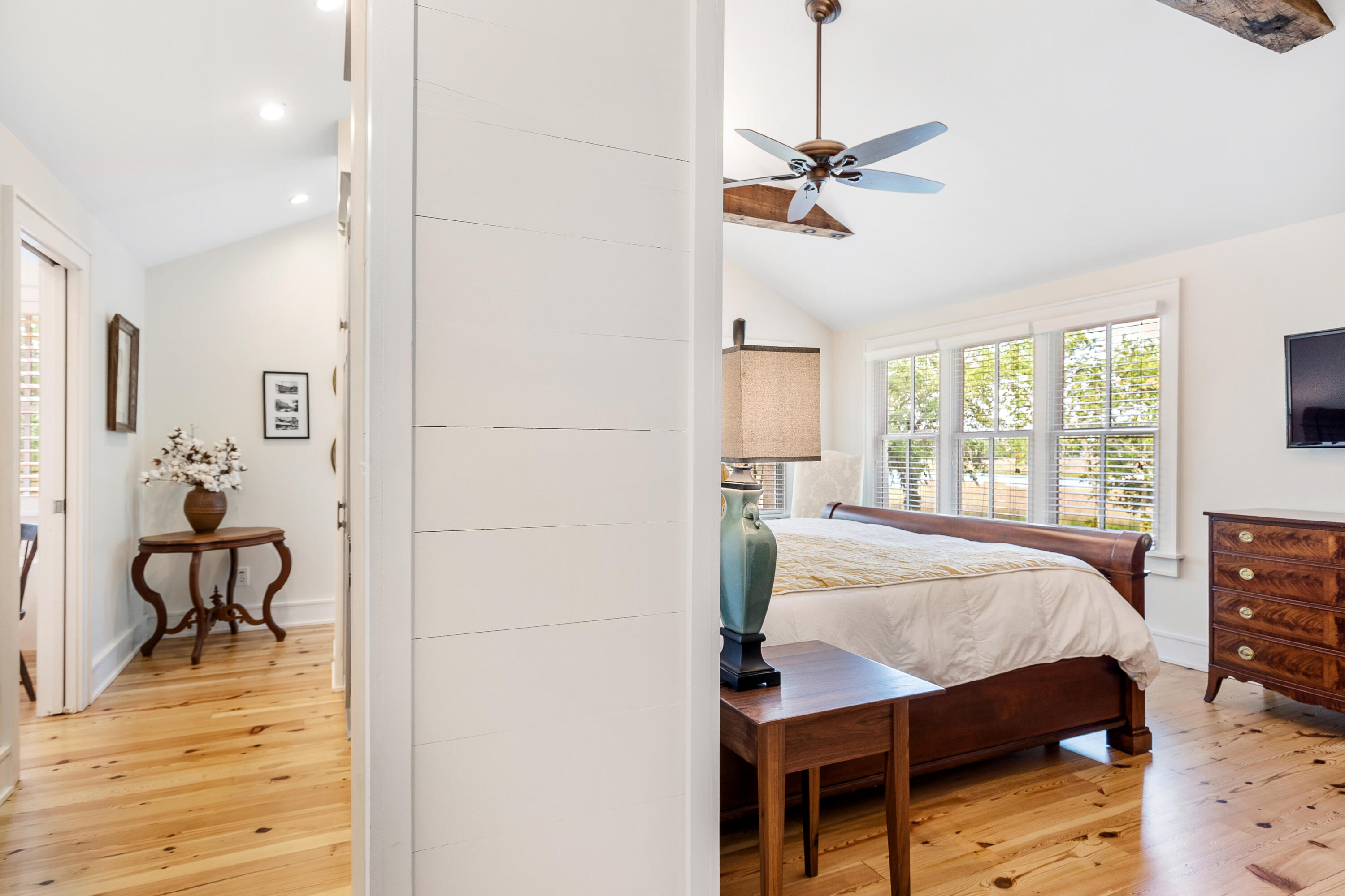 1259 South Barksdale Road Mount Pleasant, SC 29464 - Photo 46 of 91 Floating Wall for Additional Storage