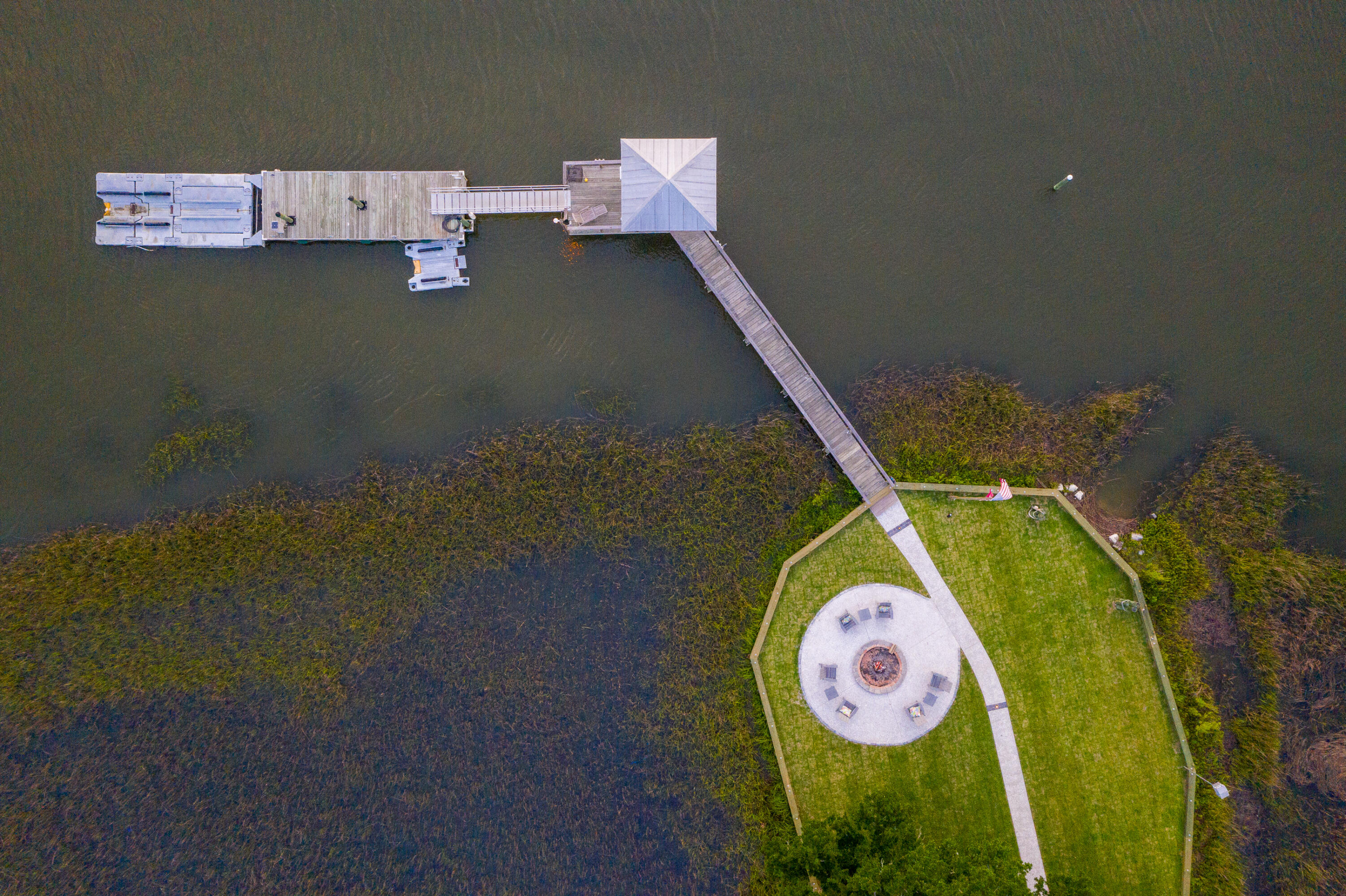 1259 South Barksdale Road Mount Pleasant, SC 29464 - Photo 6 of 91 Air-Assist Boat Lift