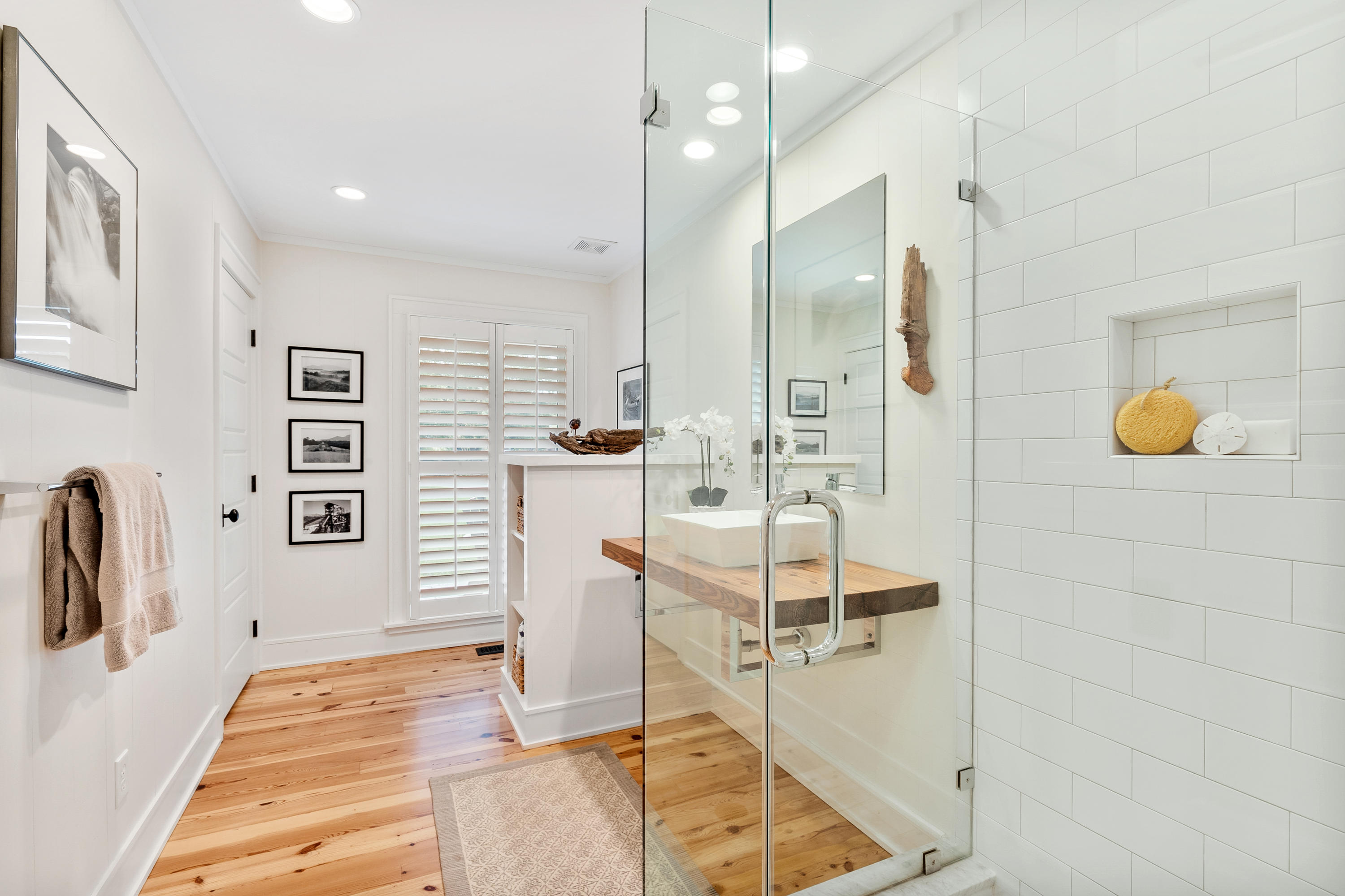 1259 South Barksdale Road Mount Pleasant, SC 29464 - Photo 58 of 91 Newly Renovated Guest Bath