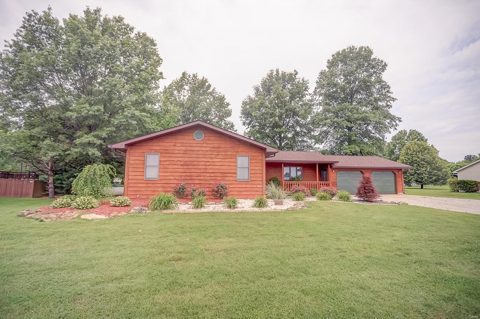 1009 Troy Ofallon Road Troy, IL 62294 - Photo 2 of 32