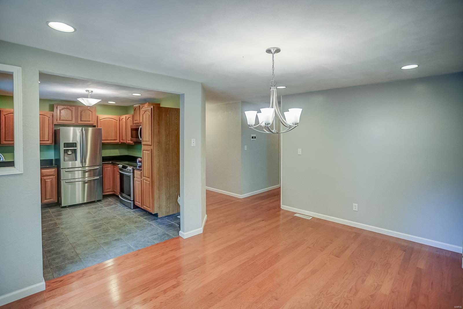 1009 Troy Ofallon Road Troy, IL 62294 - Photo 15 of 32