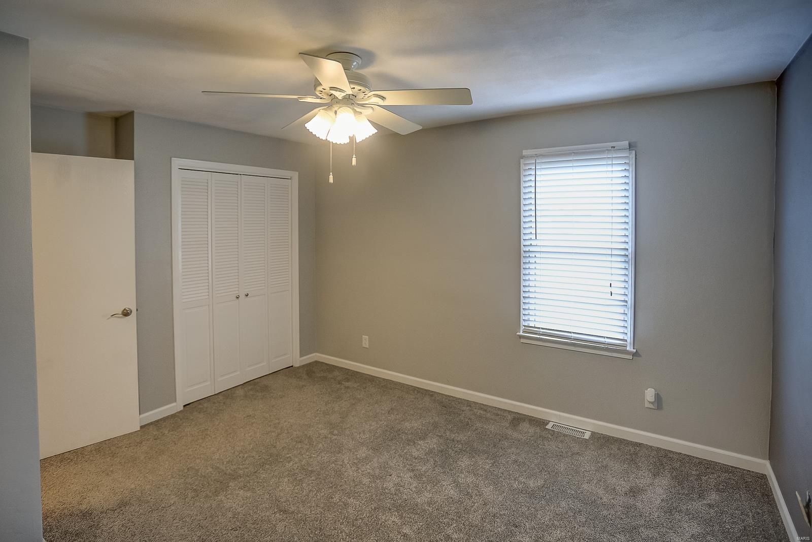 1009 Troy Ofallon Road Troy, IL 62294 - Photo 24 of 32